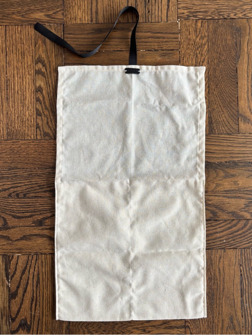 Amanu Canvas Shoe Dust Bag with Black Ribbon Tie - Picture 4 of 4
